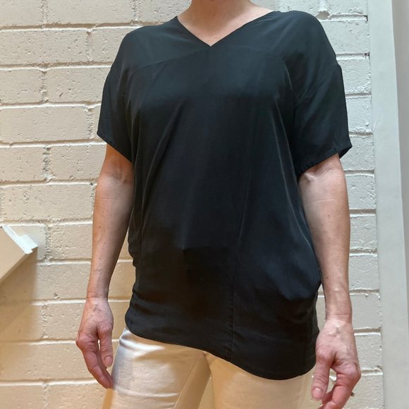 Lovely SILK Wilfred V Neck Blouse Shirt with Pockets - Picture 2 of 6